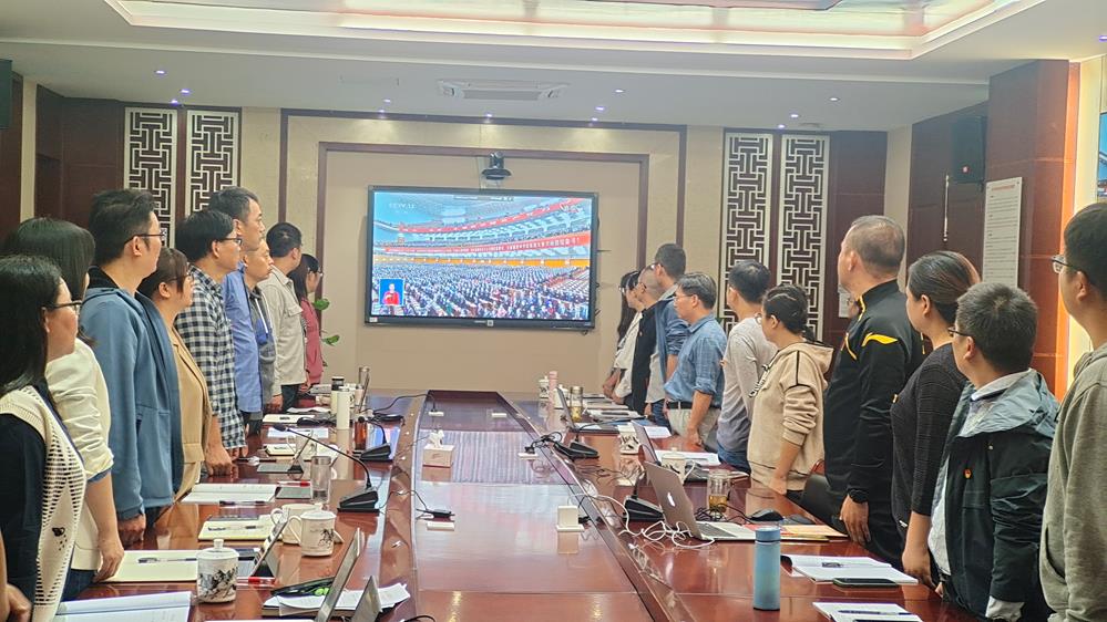 e611948605ea4a6da2caaf9bb0d18d19.jpg e611948605ea4a6da2caaf9bb0d18d19.jpg